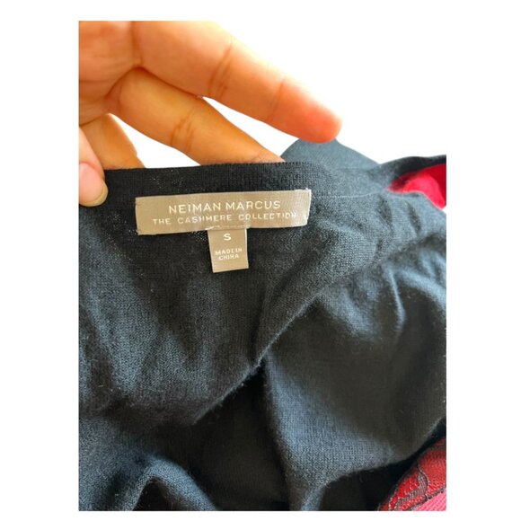 Neiman Marcus Red/Blk 100% Cashmere Button Closure Lace Accented Cardigan - Picture 7 of 7